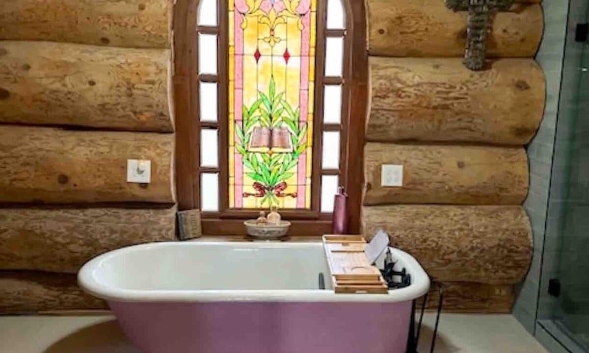 Photo of Bathroom in Manning