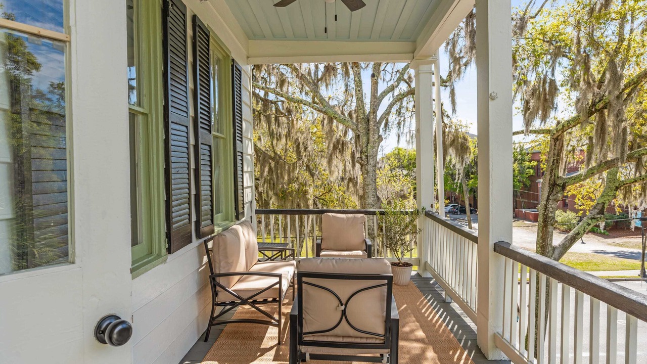 Photo of Patio Balcony in The Old Commons