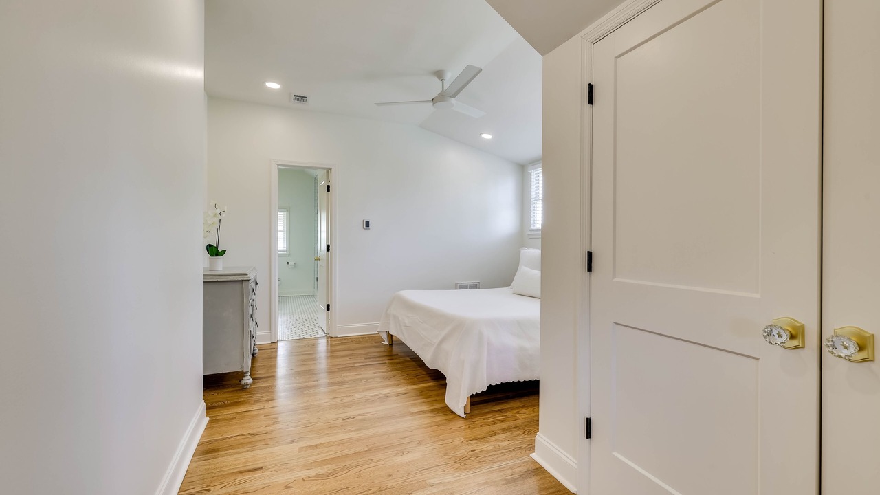 Photo of Bedroom in Summerville