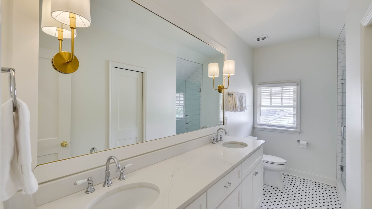 Photo of Bathroom in Summerville
