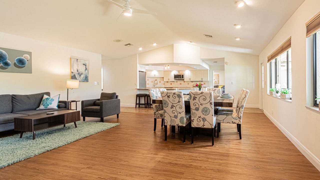 Photo of Livingroom in Palm River Estates
