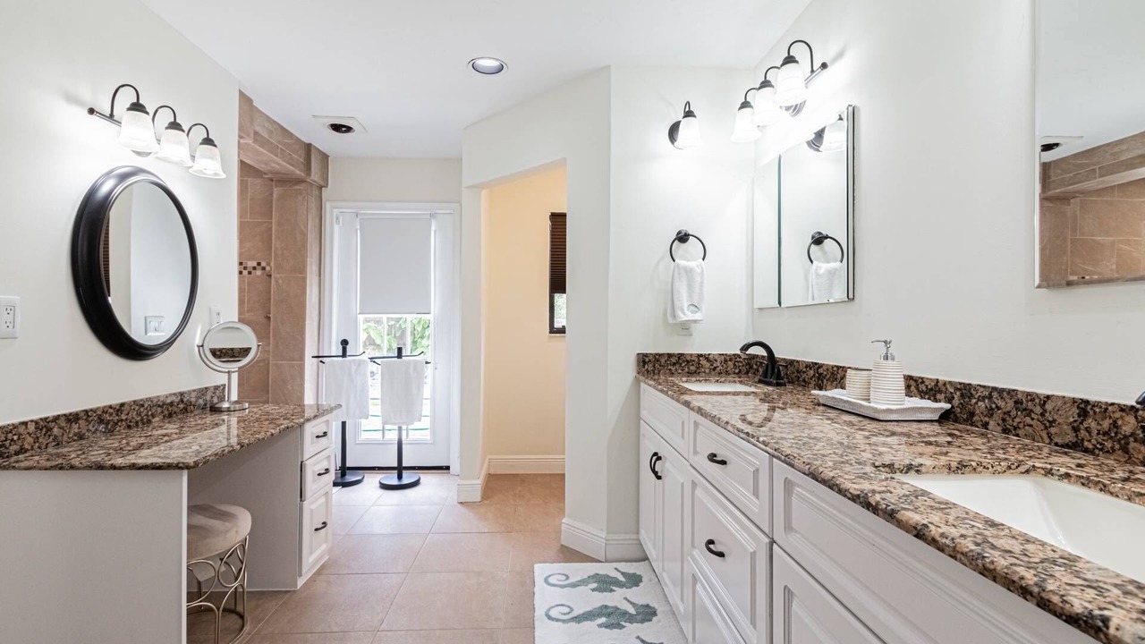 Photo of Bathroom in Palm River Estates