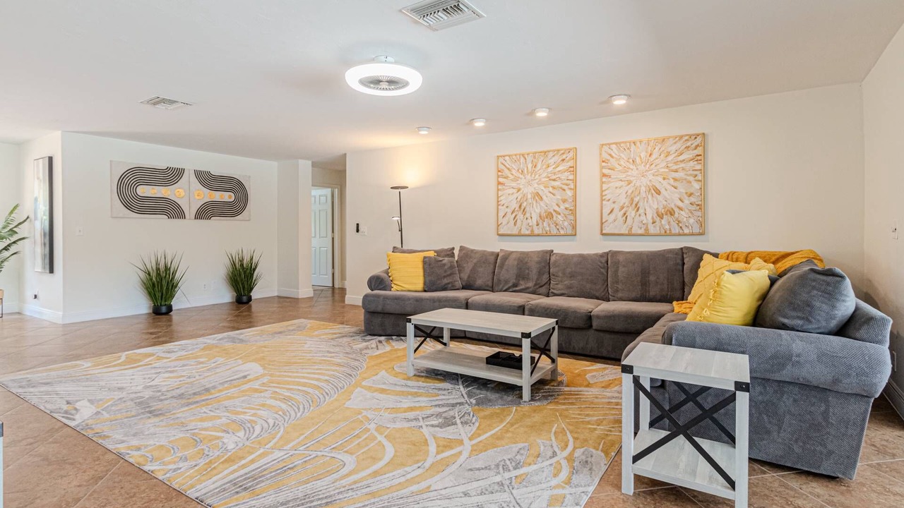 Photo of Livingroom in Palm River Estates