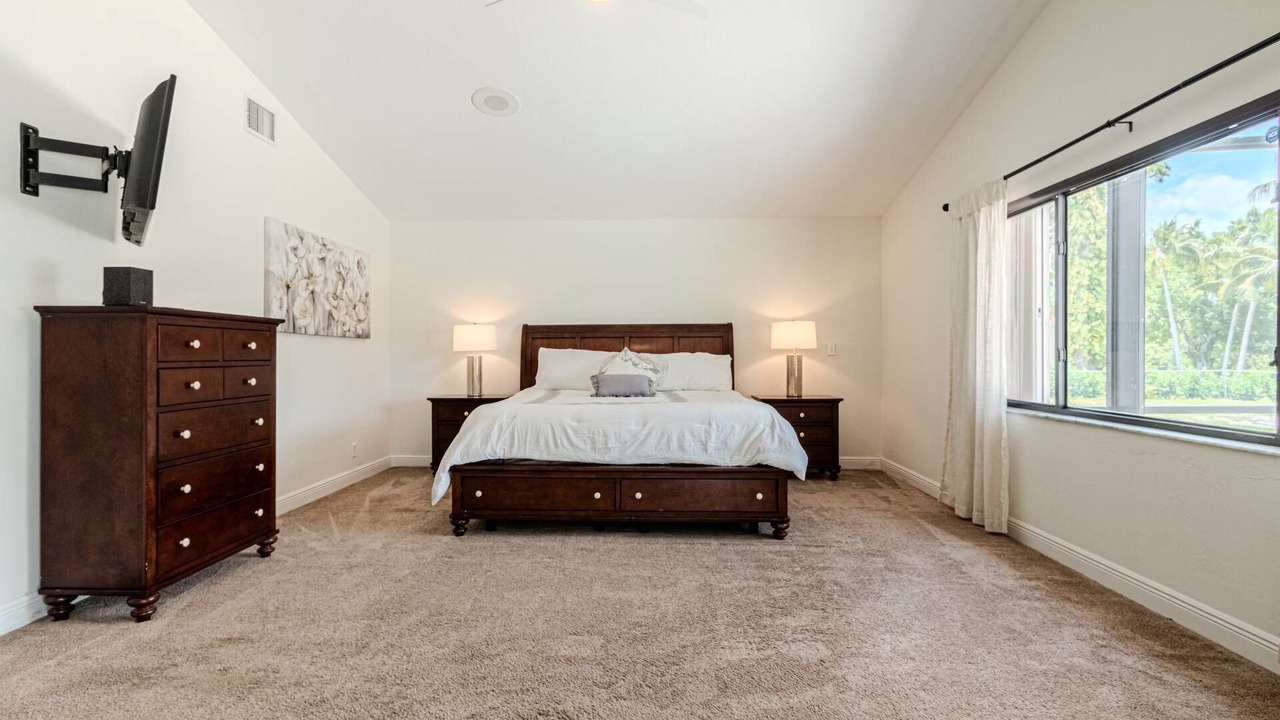 Photo of Bedroom in Palm River Estates
