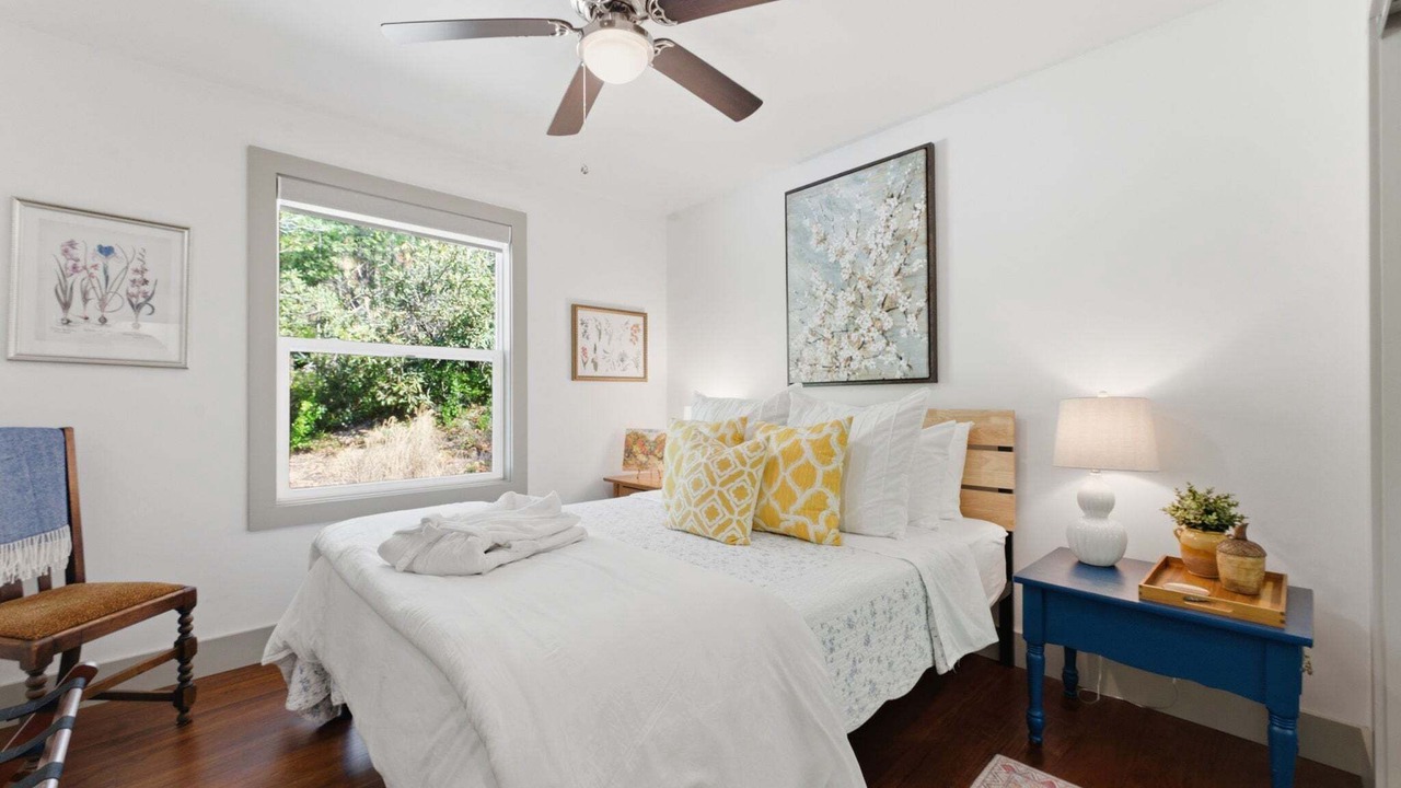 Photo of Bedroom in Highlands Hills