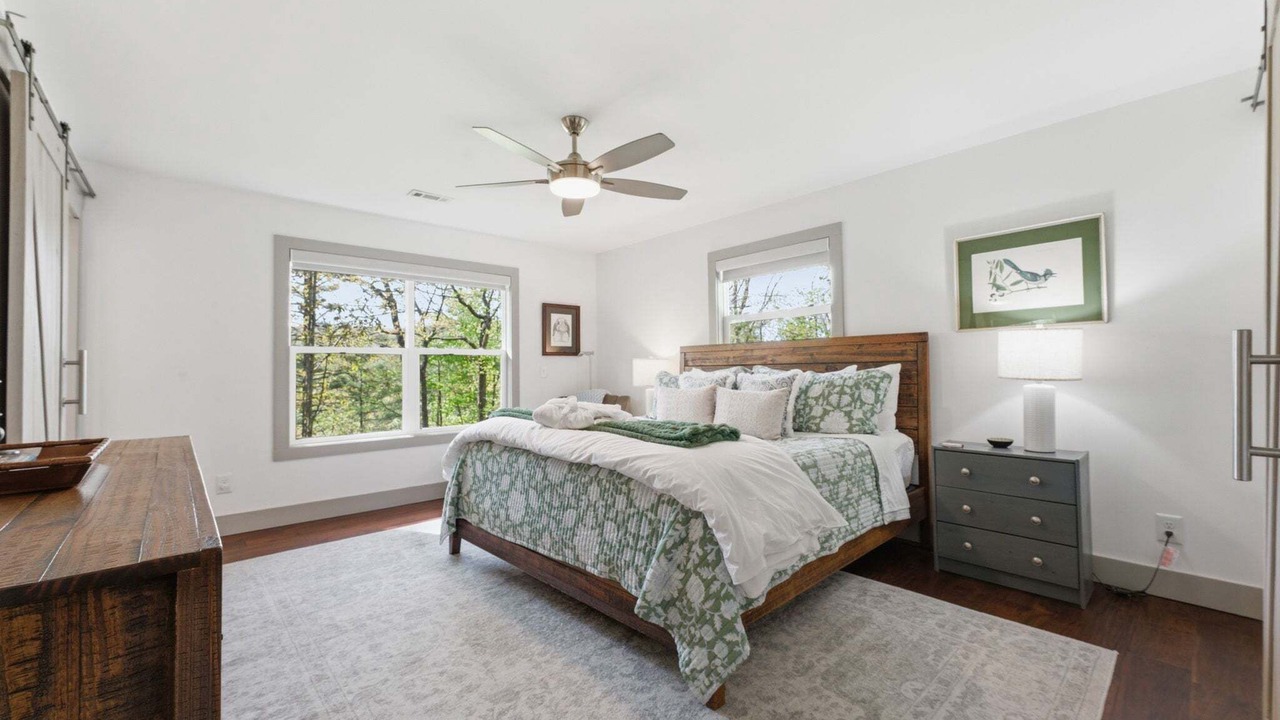 Photo of Bedroom in Highlands Hills