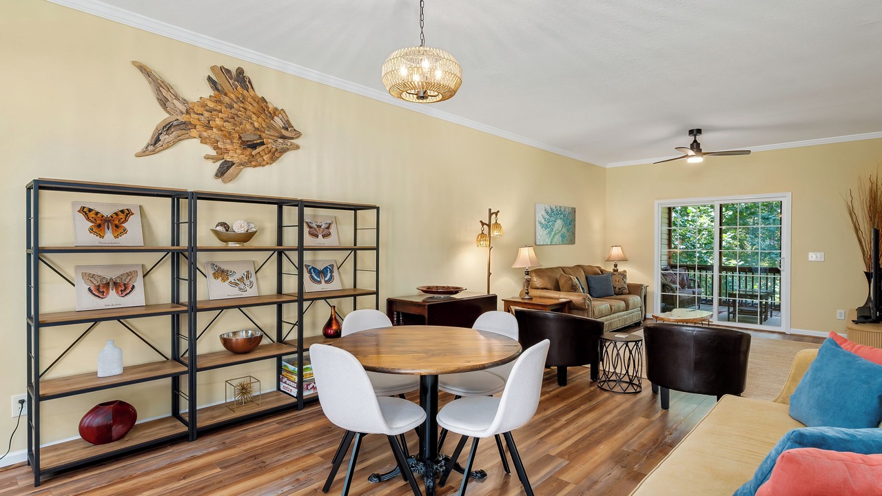 Photo of Livingroom in Seneca
