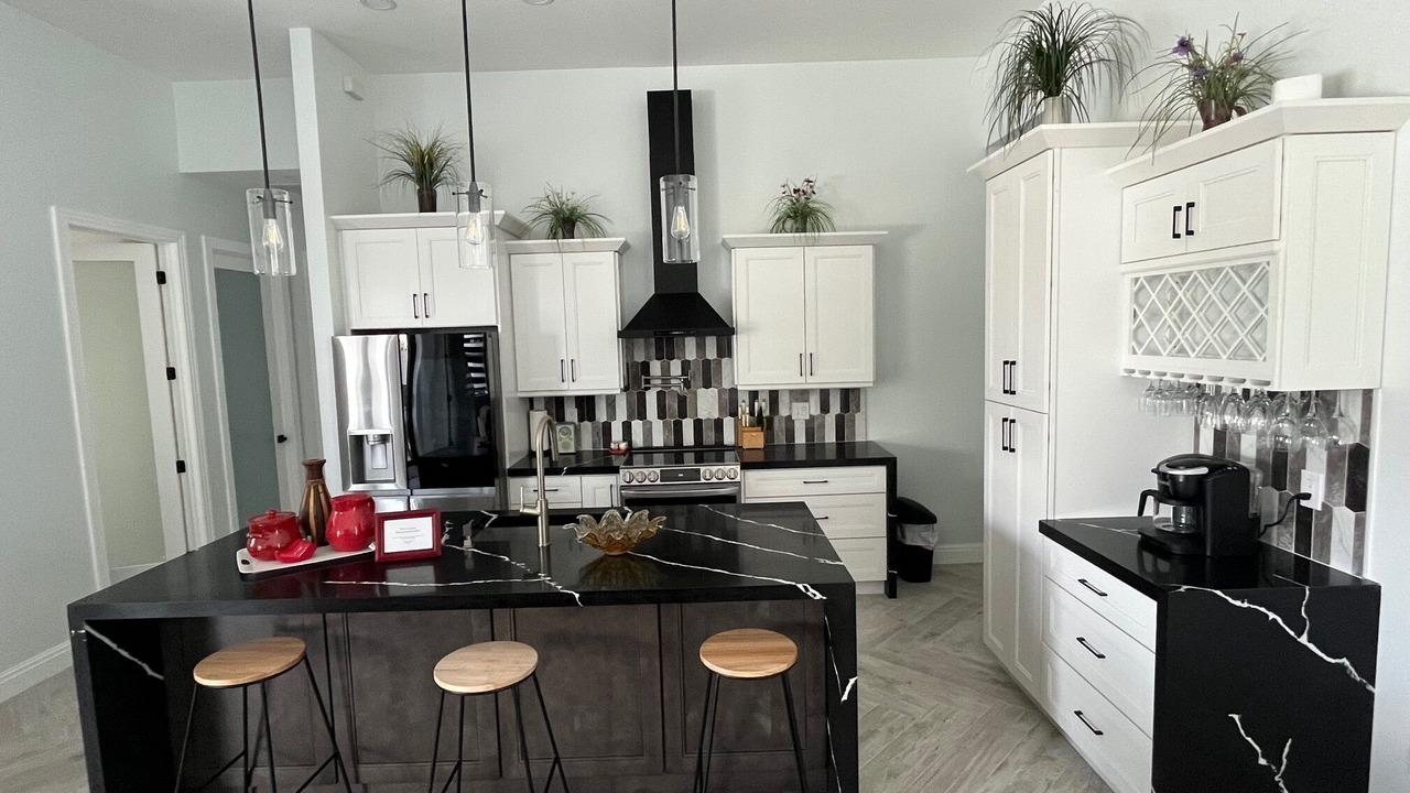 Photo of Kitchen in Mariner