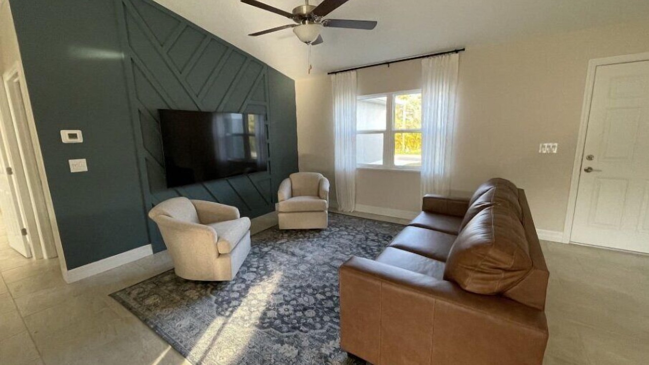 Photo of Livingroom in North Port