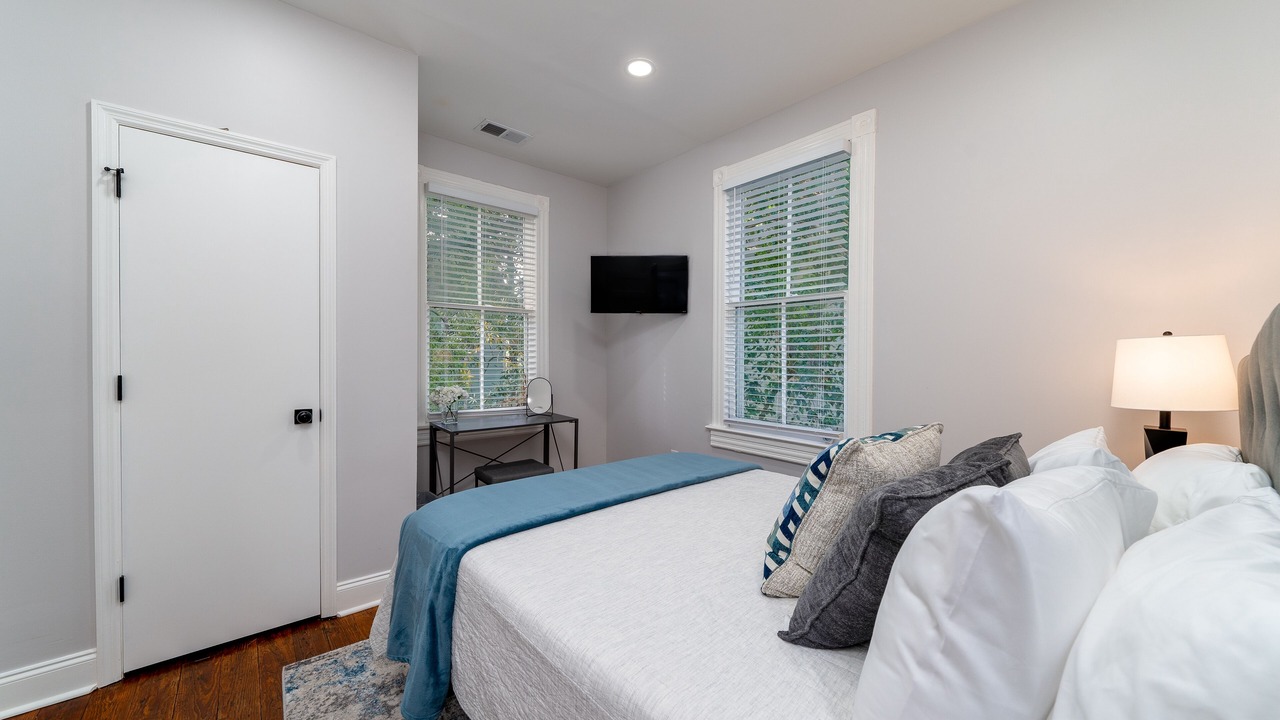 Photo of Bedroom in Westside