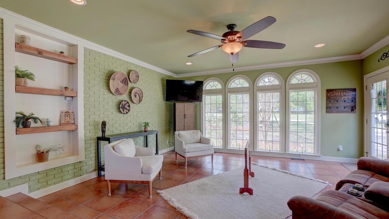 Photo of Livingroom in Kinston