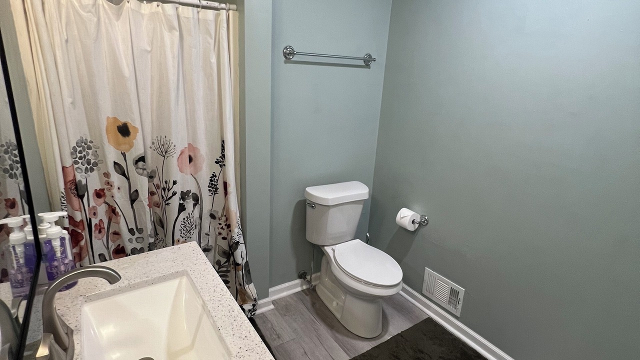 Photo of Bathroom in Green Acres