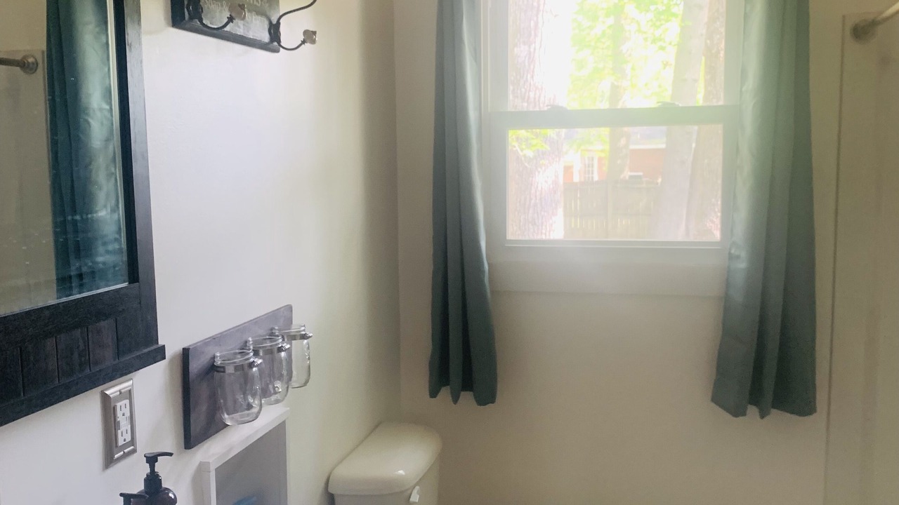 Photo of Bathroom in Summerville Historic District