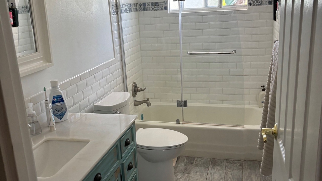 Photo of Bathroom in Central Beach