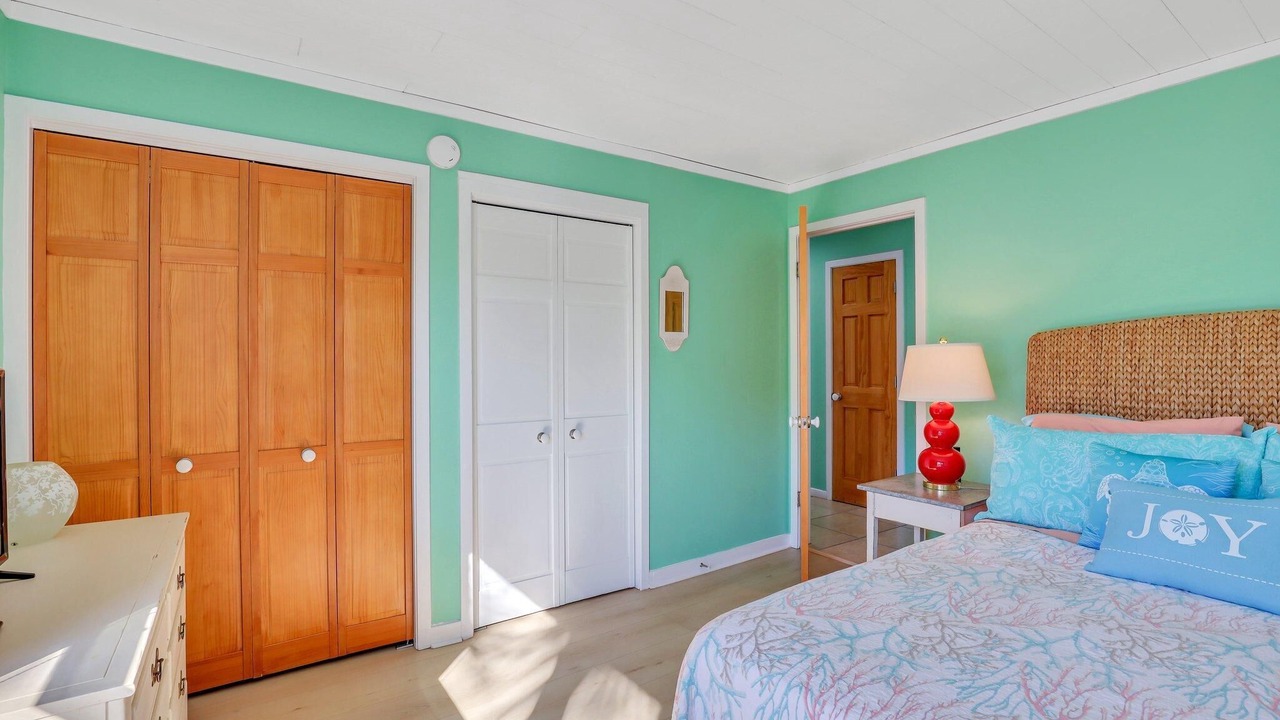 Photo of Bedroom in Beachwalk