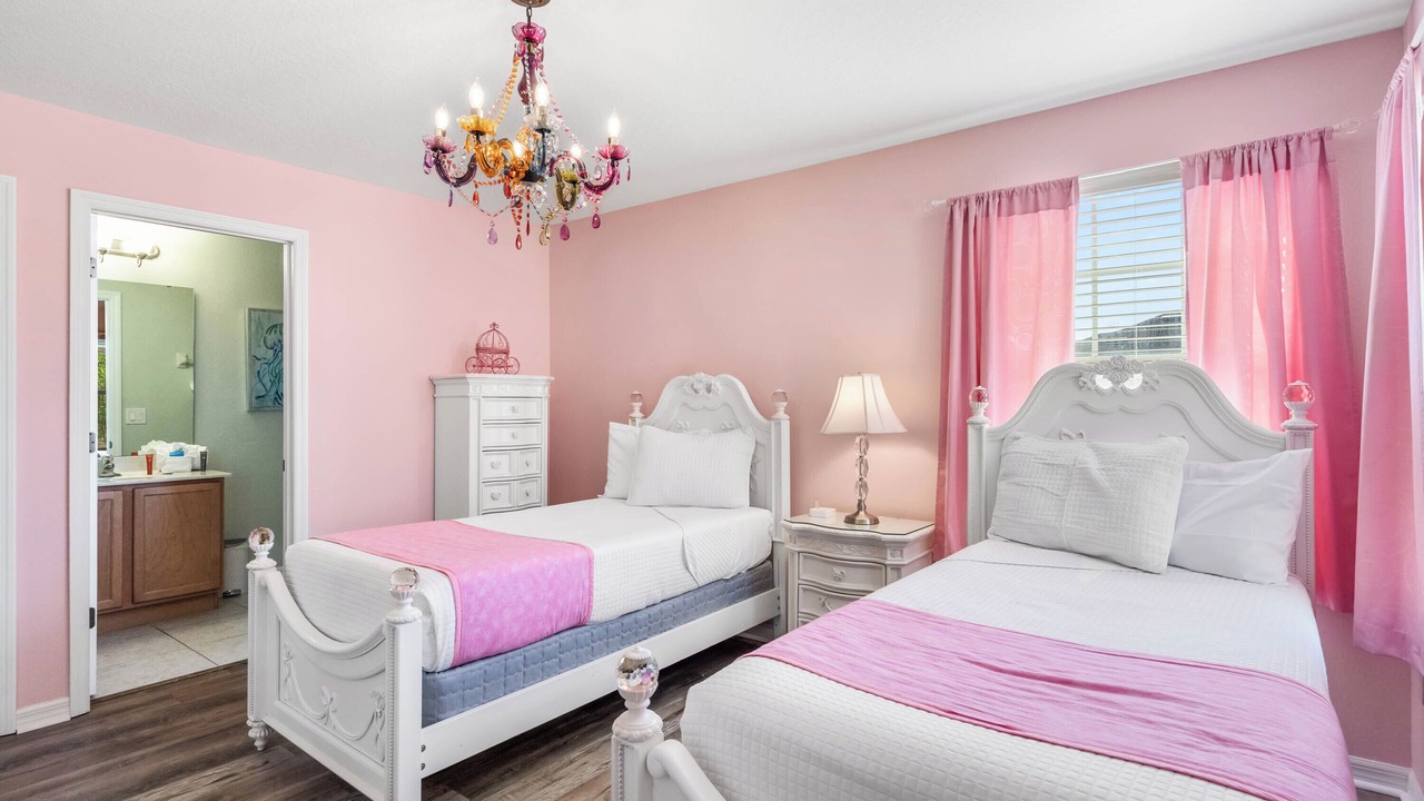 Photo of Bedroom in Veranda Palms
