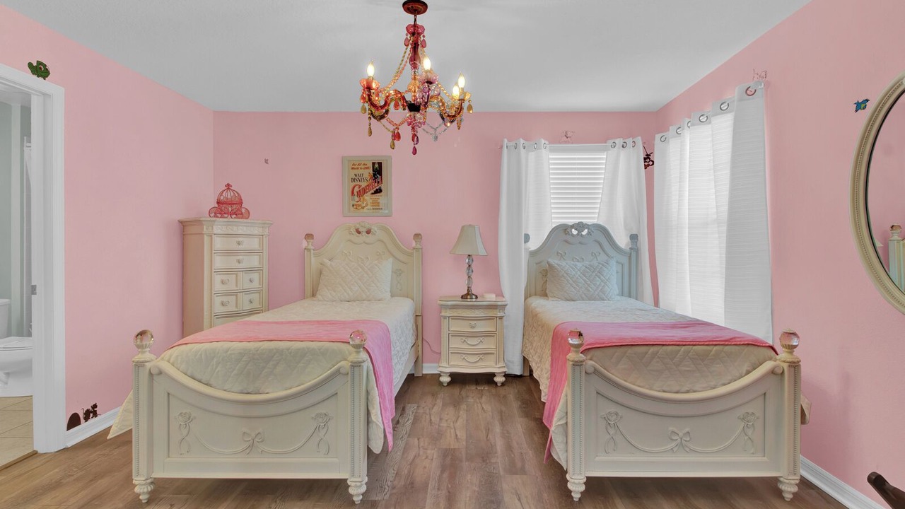 Photo of Bedroom in Veranda Palms