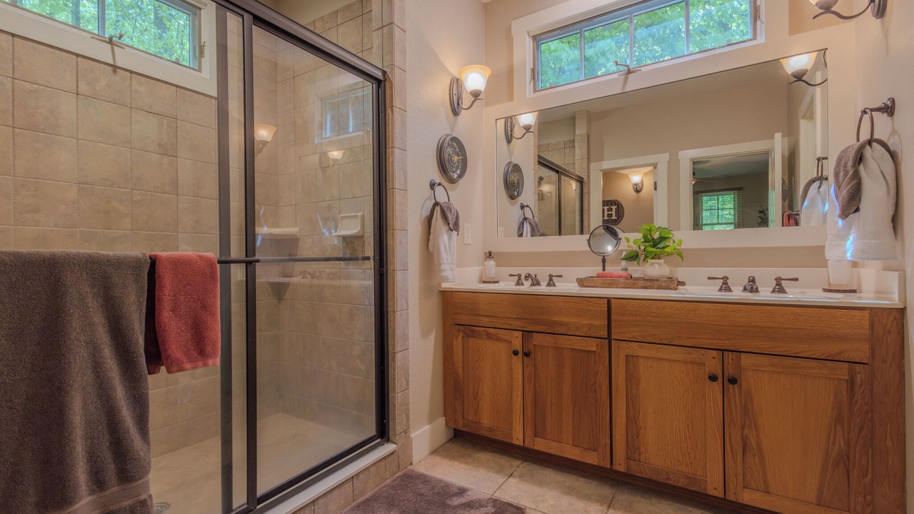 Photo of Bathroom in Bear Lake Reserve