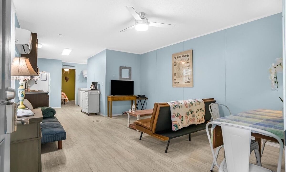 Photo of Livingroom in Edisto Island