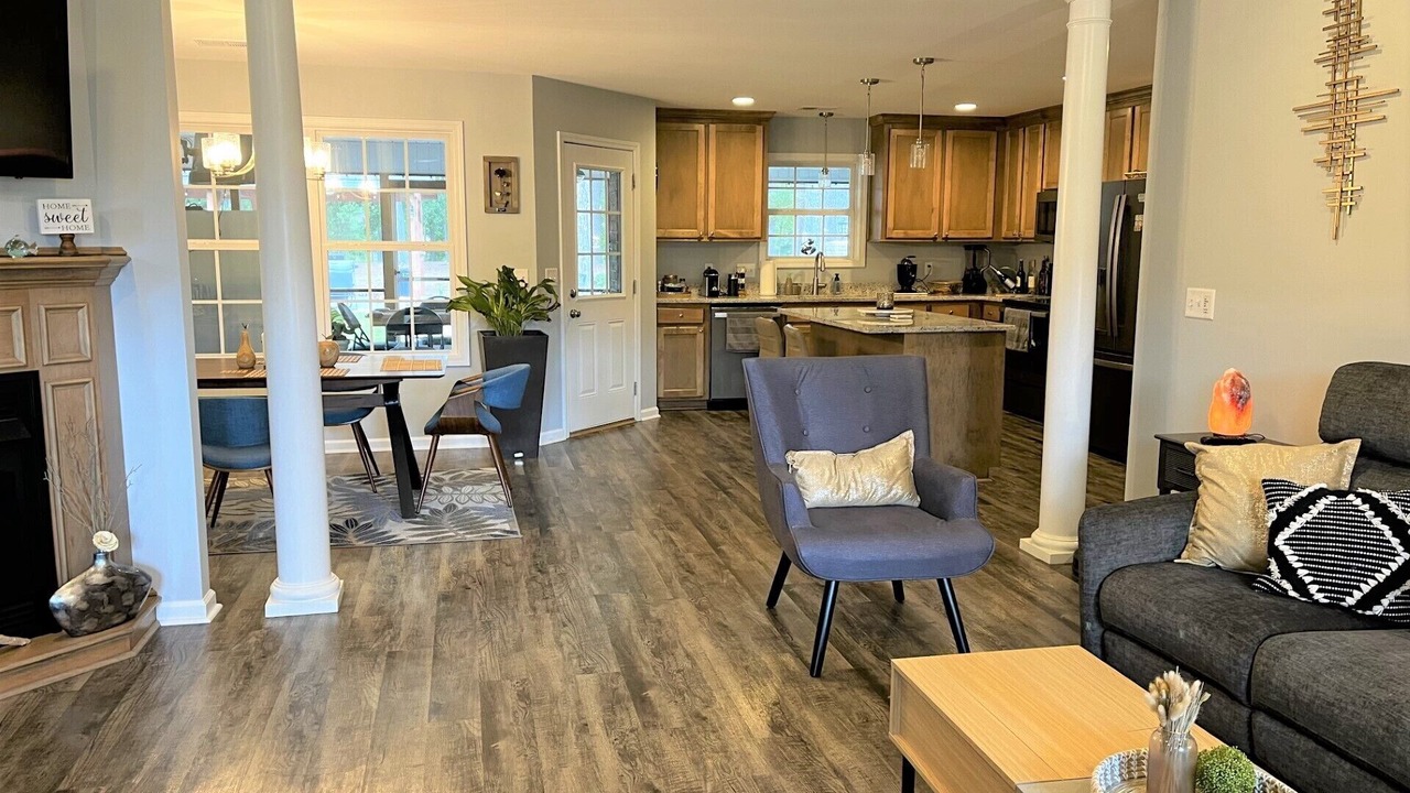 Photo of Livingroom in Sumter