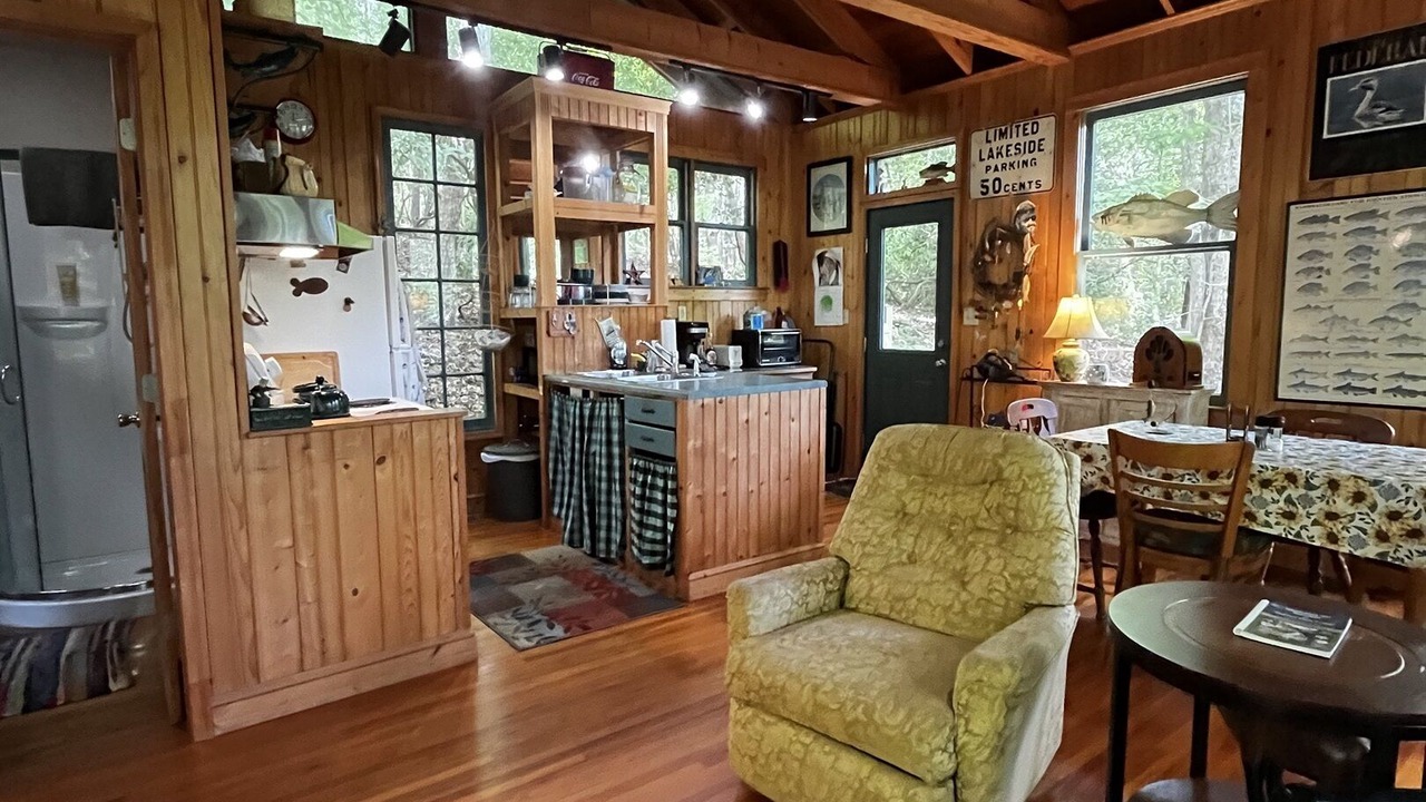 Photo of Livingroom in Salem