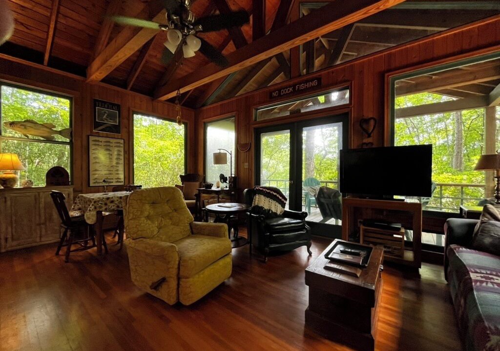 Photo of Livingroom in Salem