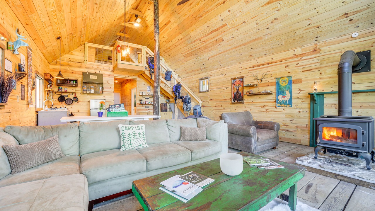 Photo of Livingroom in Brevard
