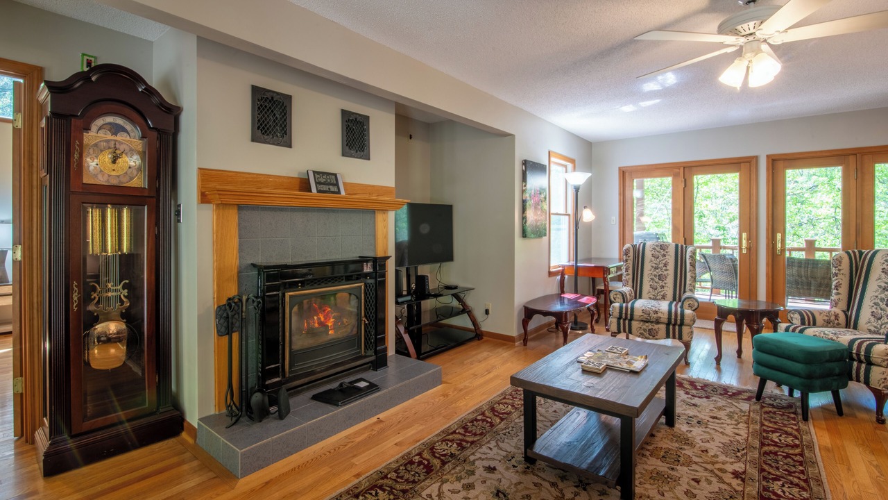 Photo of Livingroom in Whittier