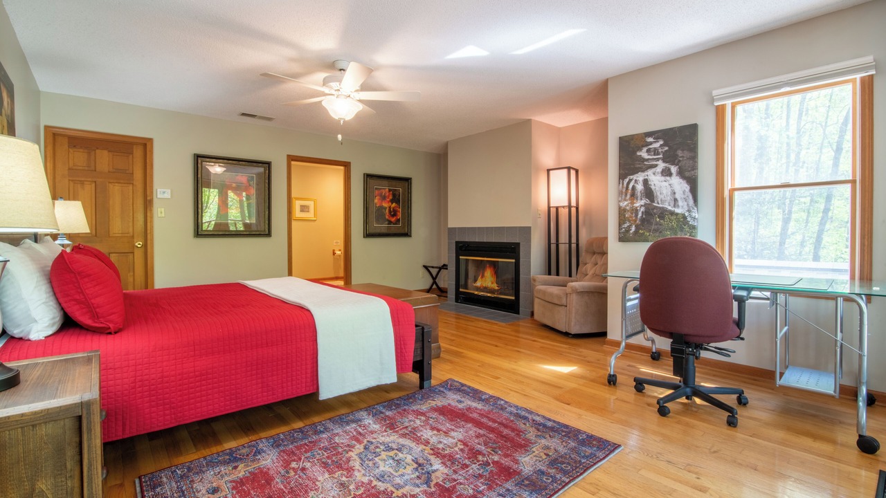 Photo of Bedroom in Whittier