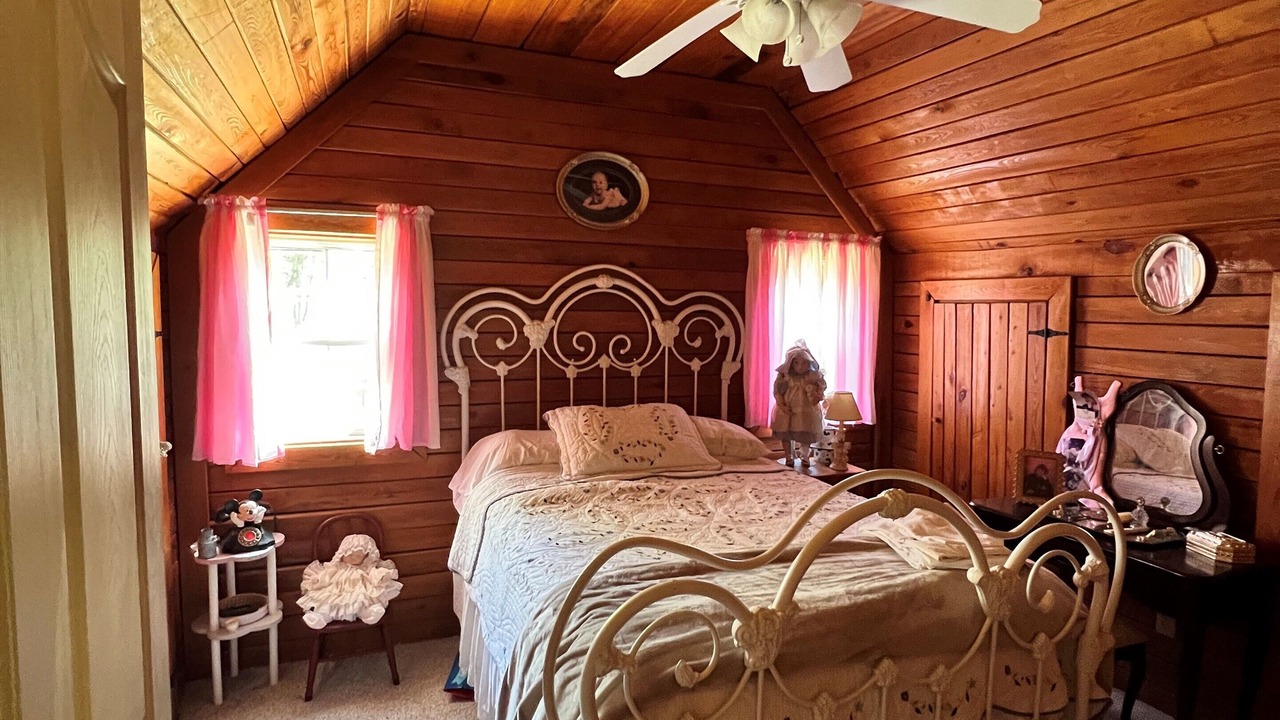 Photo of Bedroom in Jesup
