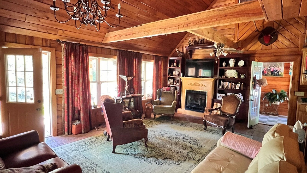 Photo of Livingroom in Jesup