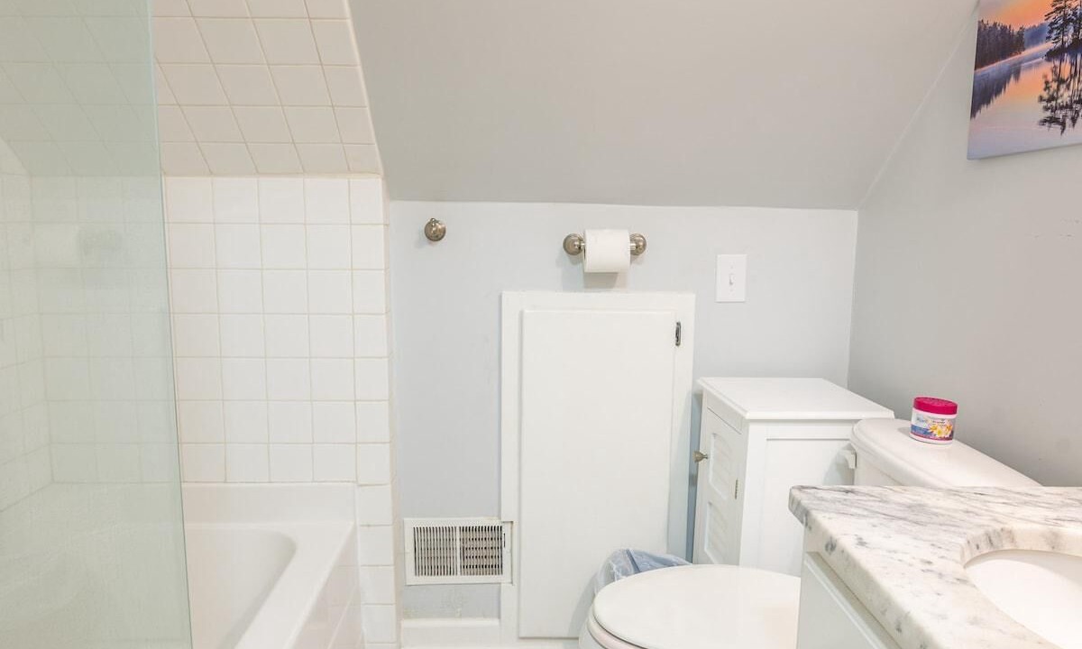 Photo of Bathroom in Summerton
