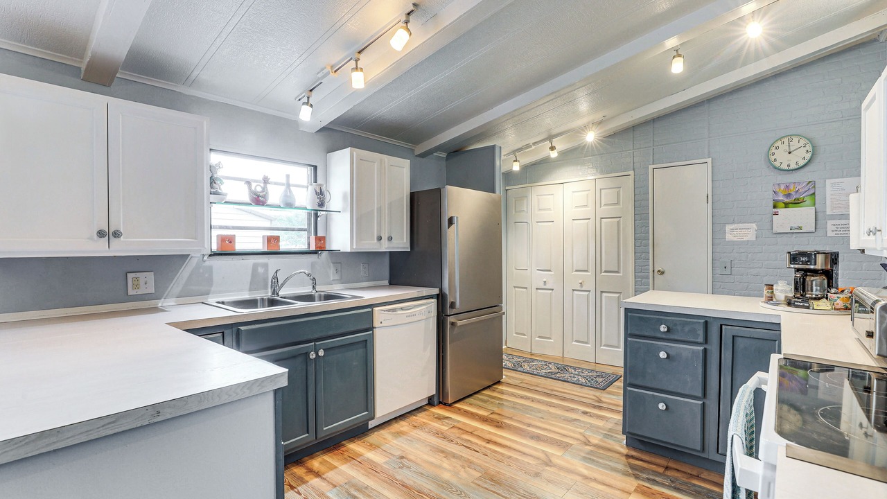 Photo of Kitchen in Summerton