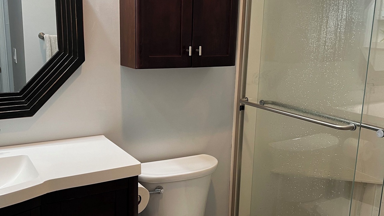 Photo of Bathroom in Folly Field