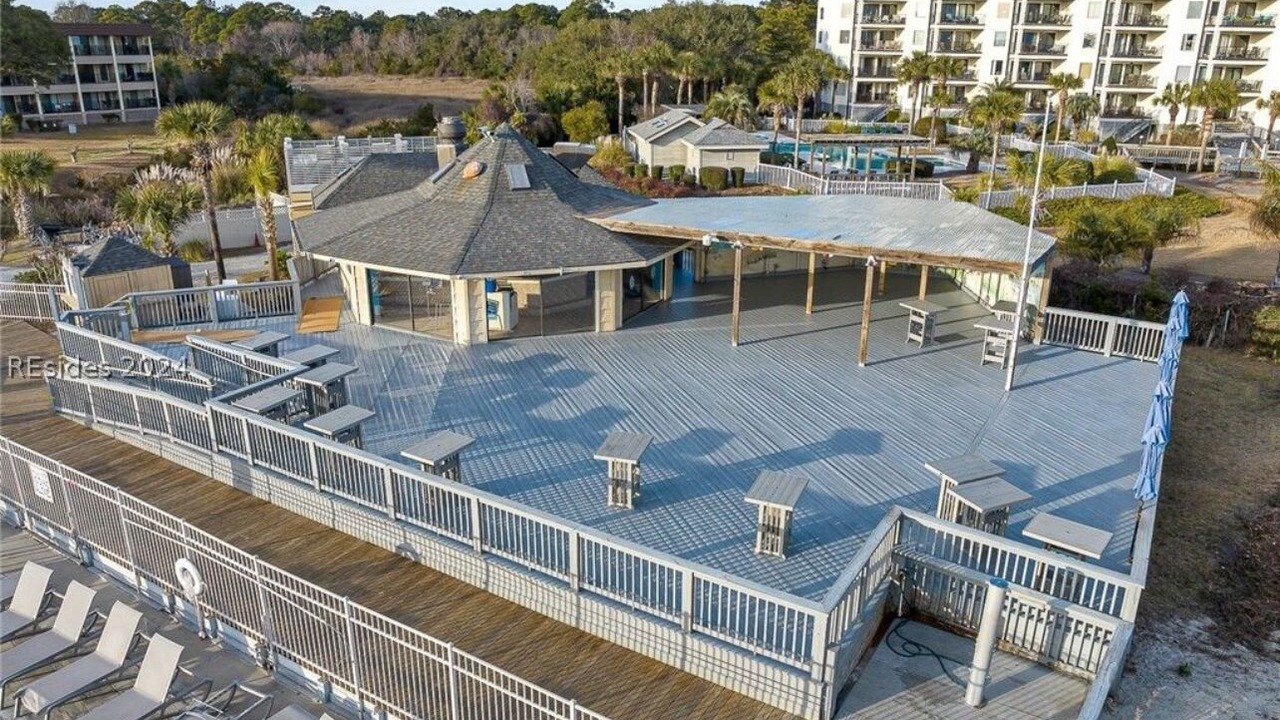 Photo of Outdoor in Folly Field