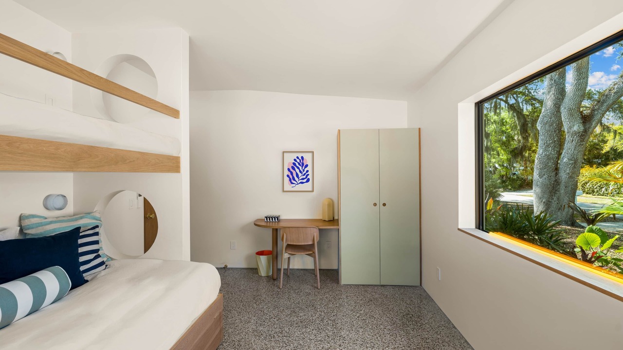 Photo of Bedroom in Central Beach