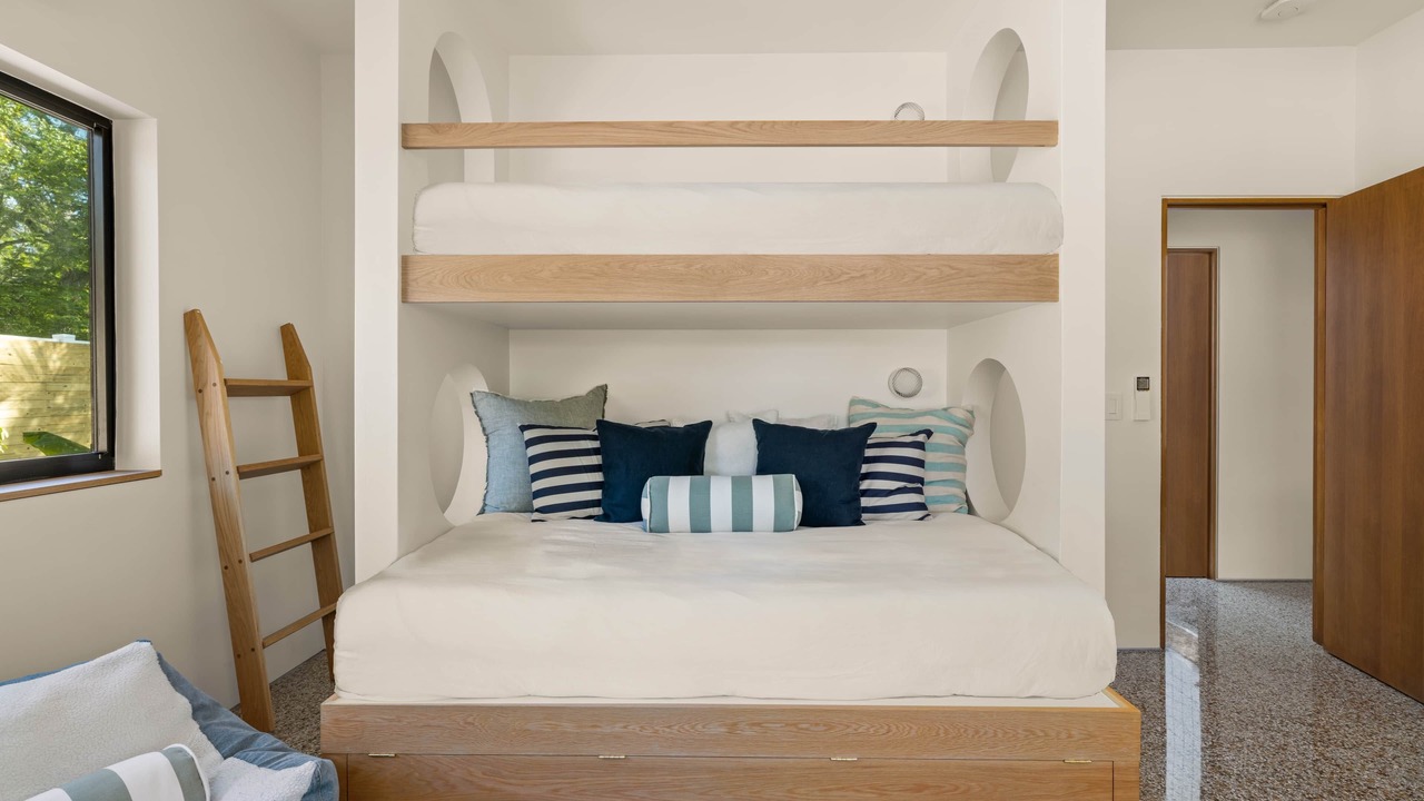 Photo of Bedroom in Central Beach