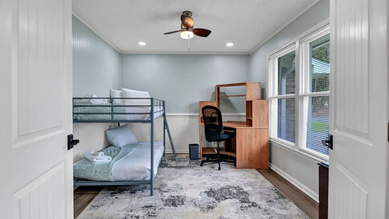 Photo of Bedroom in Lake Murray of Richland