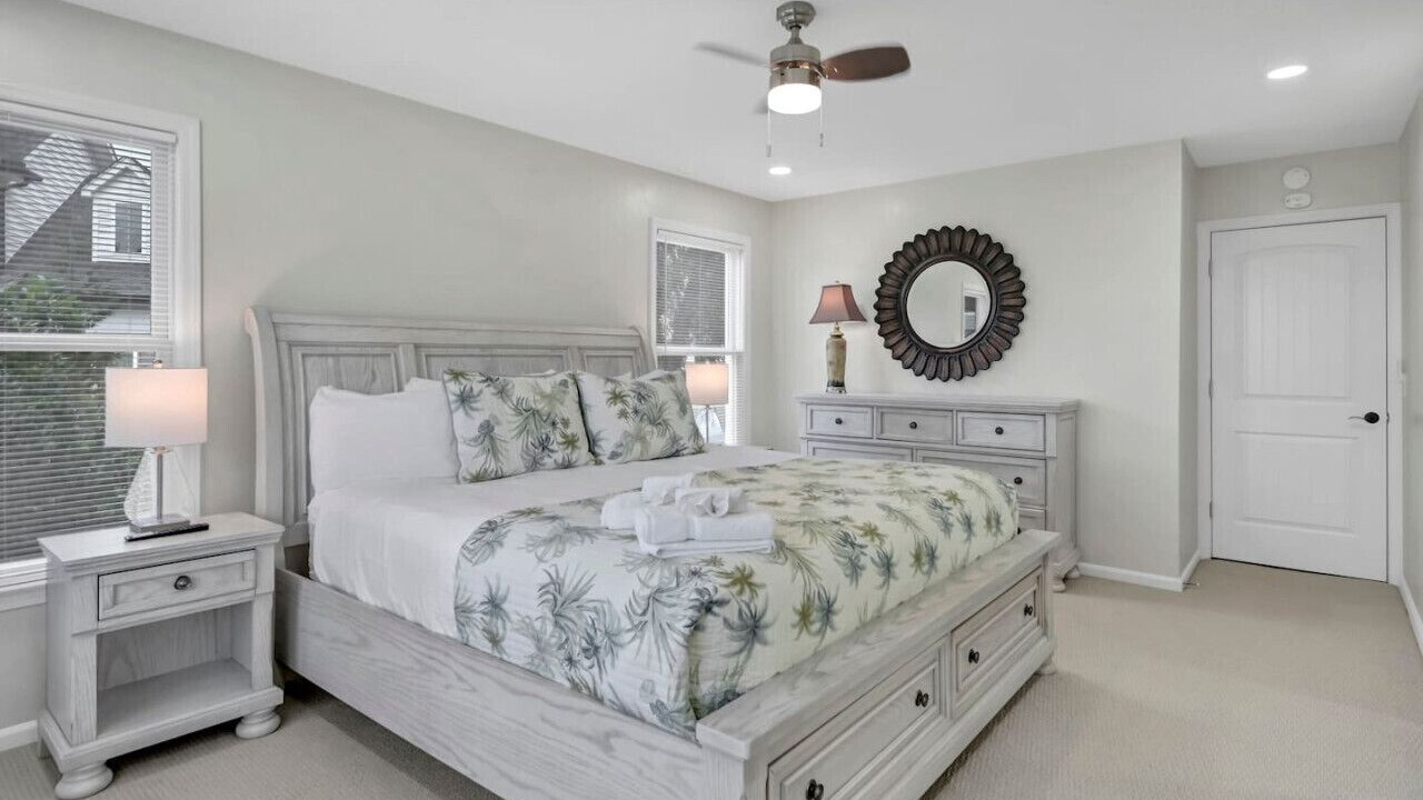 Photo of Bedroom in Lake Murray of Richland