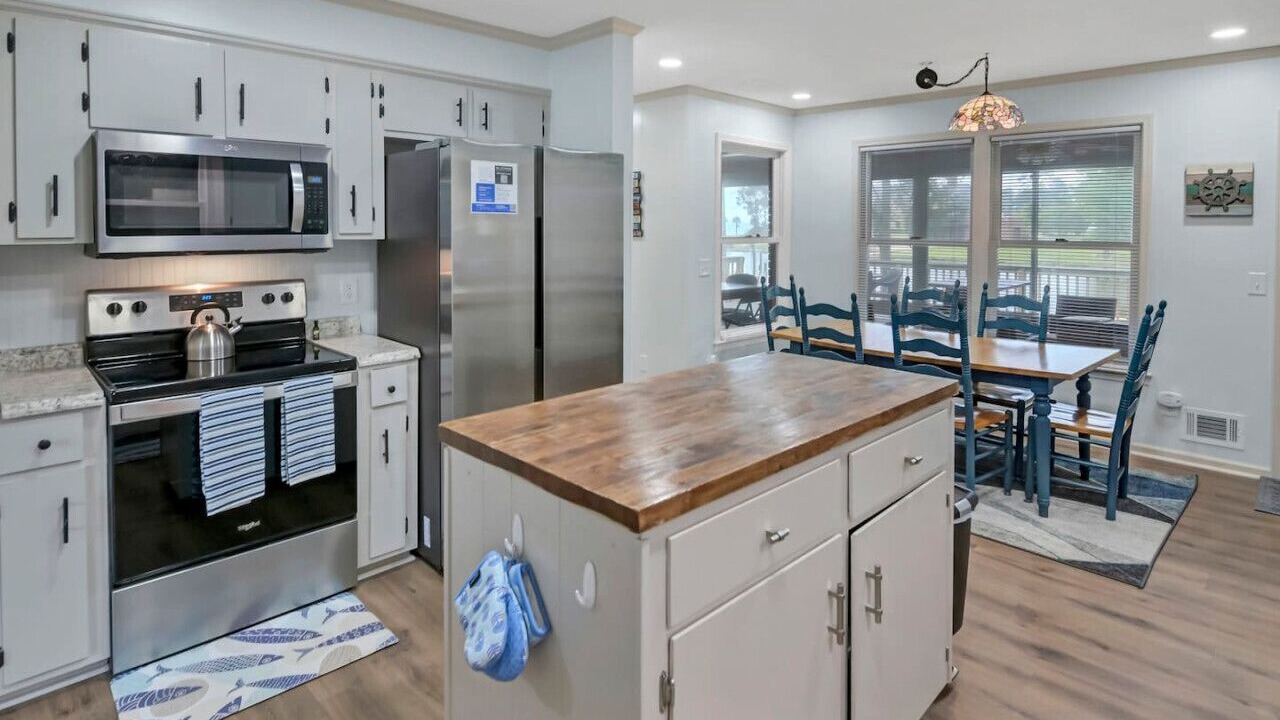 Photo of Kitchen in Lake Murray of Richland