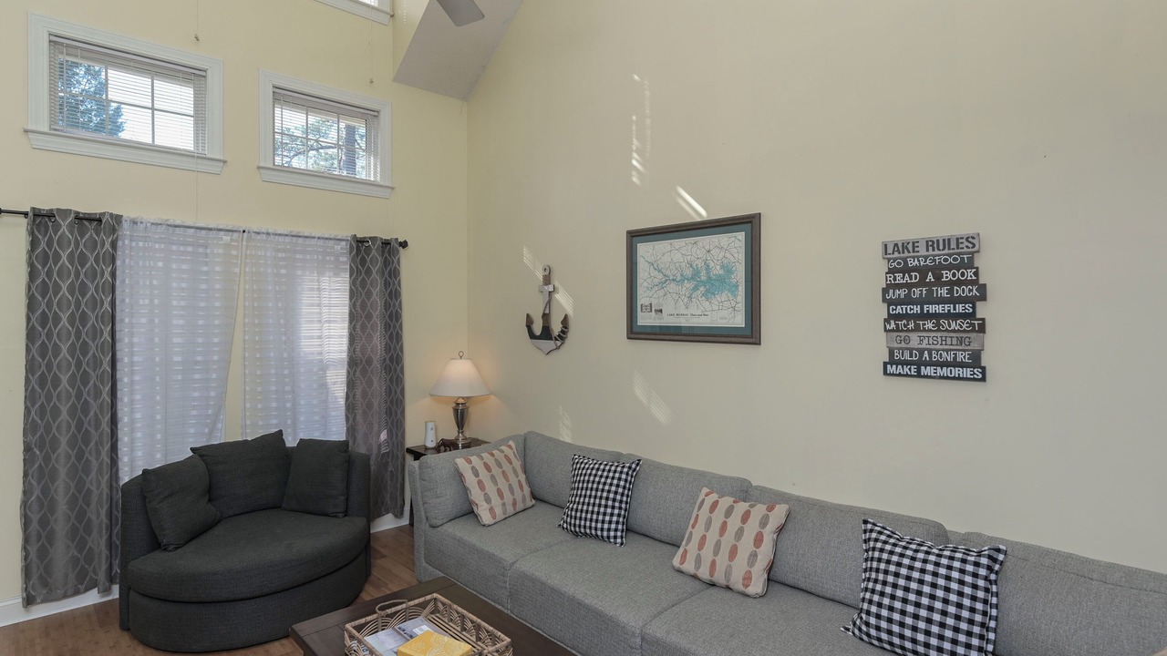 Photo of Livingroom in Chapin