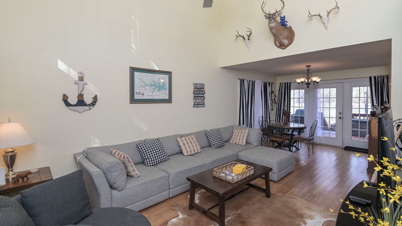Photo of Livingroom in Chapin
