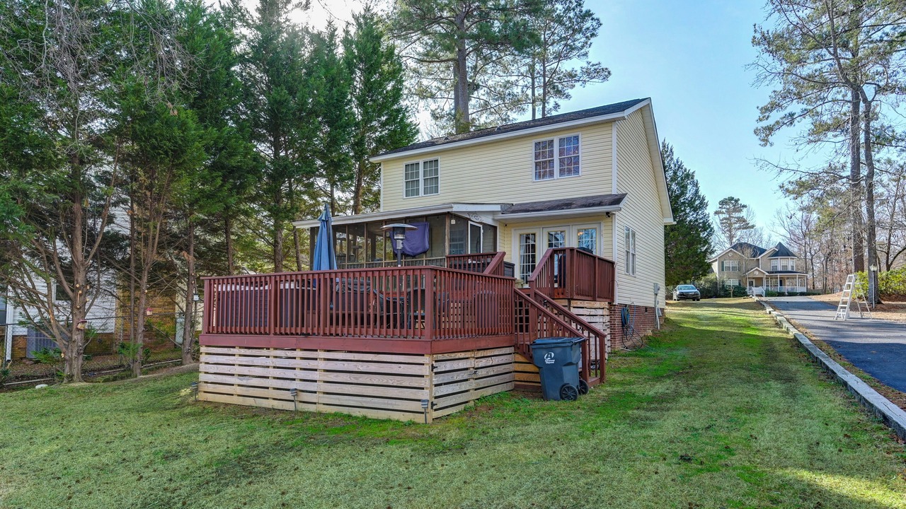 Photo of Outdoor in Chapin