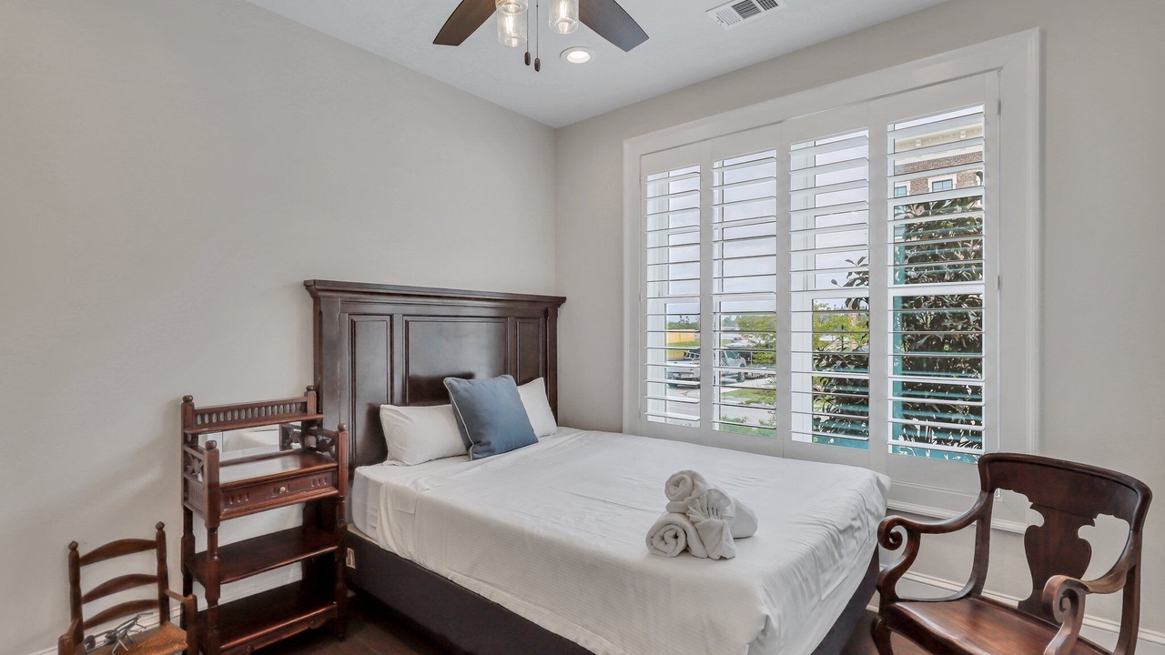 Photo of Bedroom in Hitch Village - Fred Wessels Homes