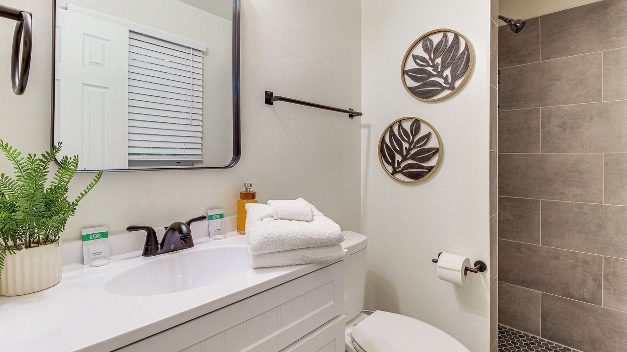 Photo of Bathroom in Garden City