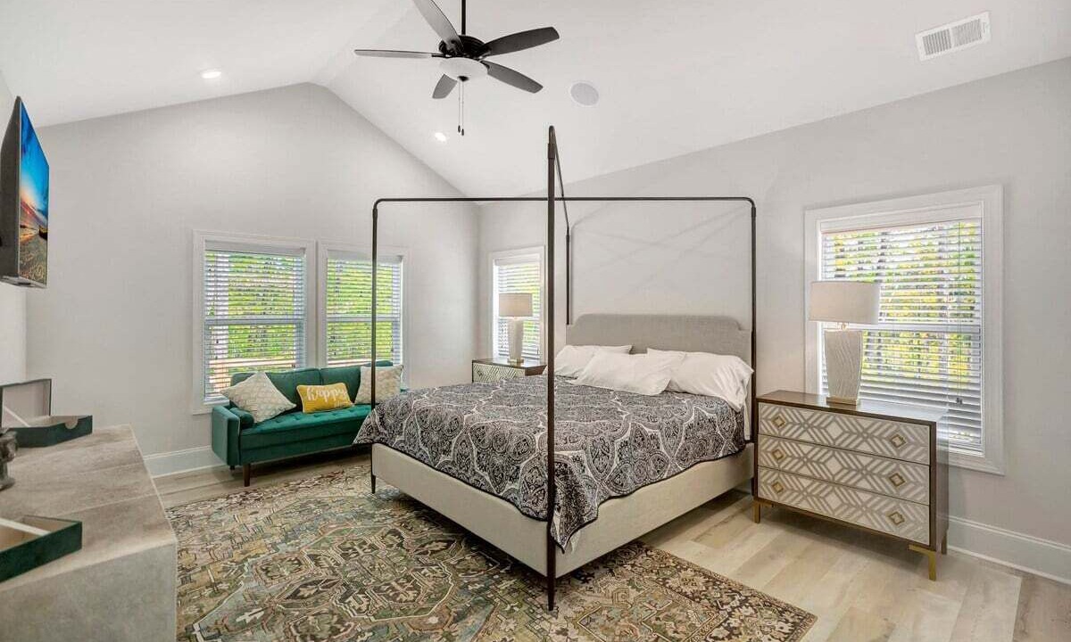 Photo of Bedroom in Salem
