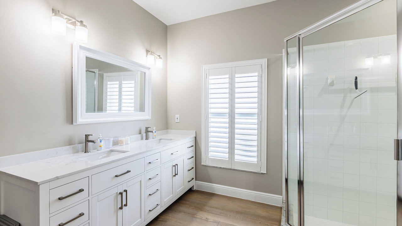 Photo of Bathroom in Falcons Glen