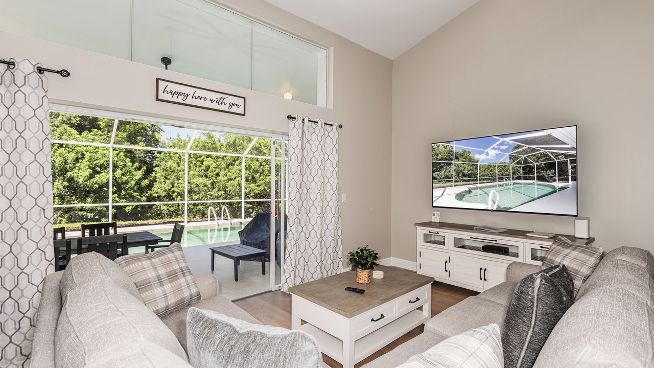 Photo of Livingroom in Falcons Glen