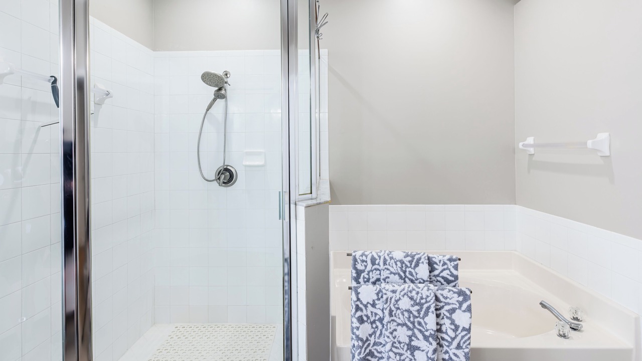 Photo of Bathroom in Falcons Glen