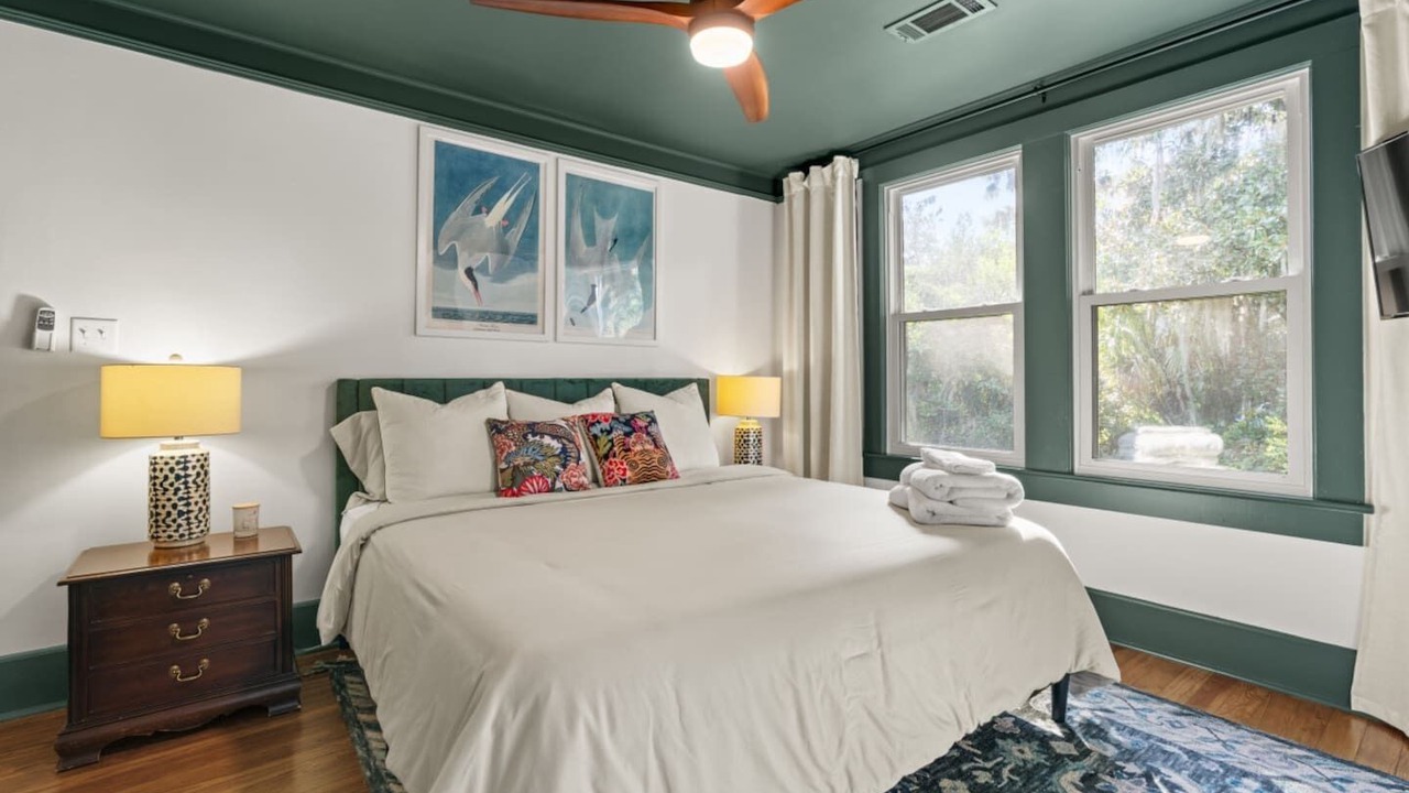 Photo of Bedroom in Pigeon Point